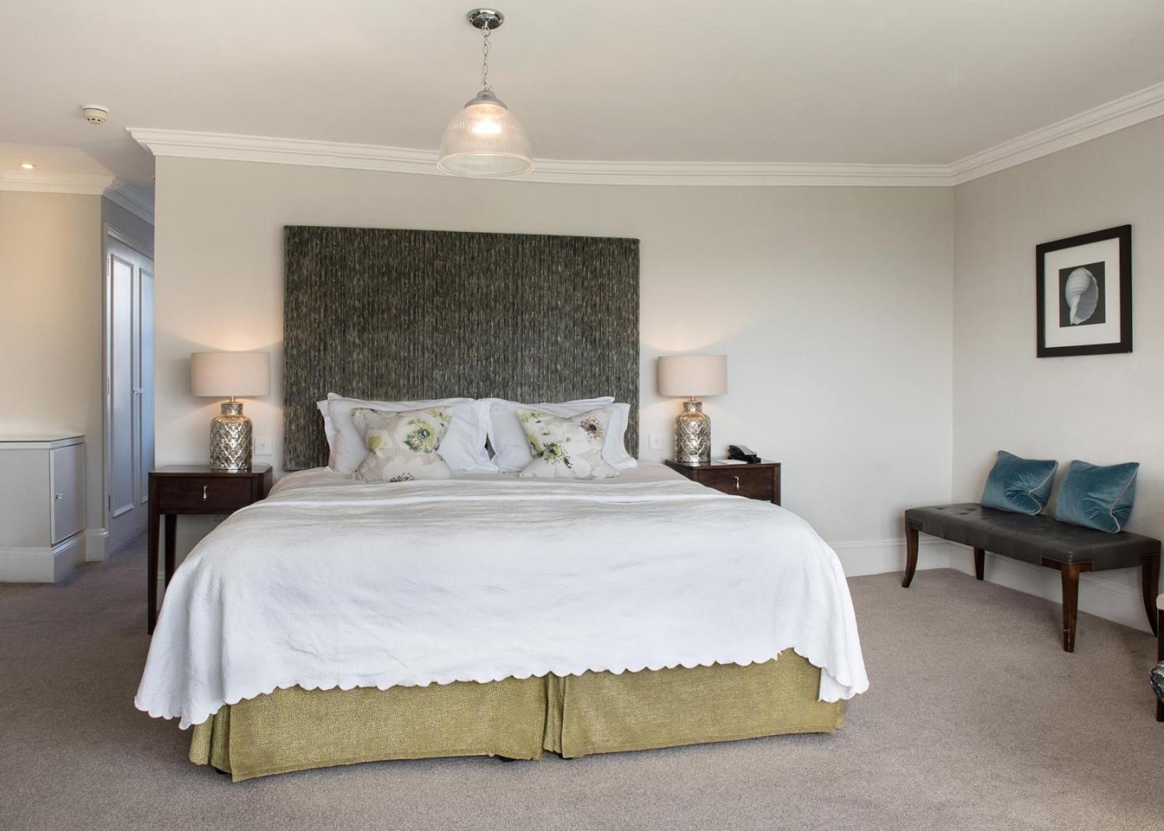 Alexandra Hotel & Restaurant Lyme Regis Esterno foto
