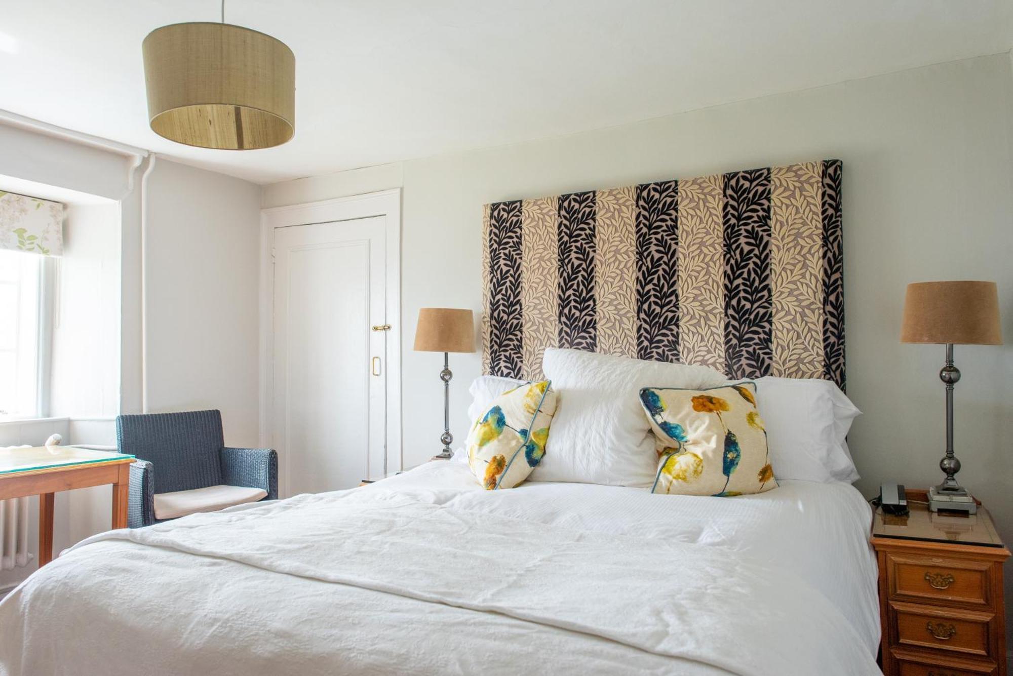 Alexandra Hotel & Restaurant Lyme Regis Esterno foto